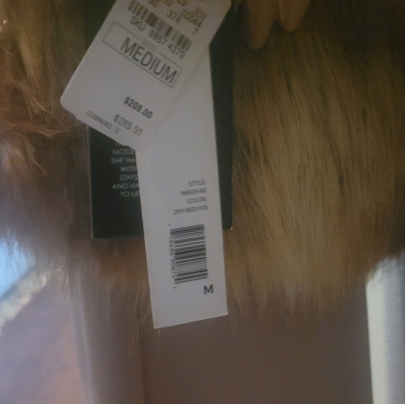 Faux Fur coat - Picture 12 of 17